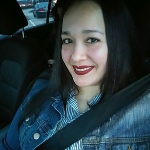 Meet your Posher, Ana